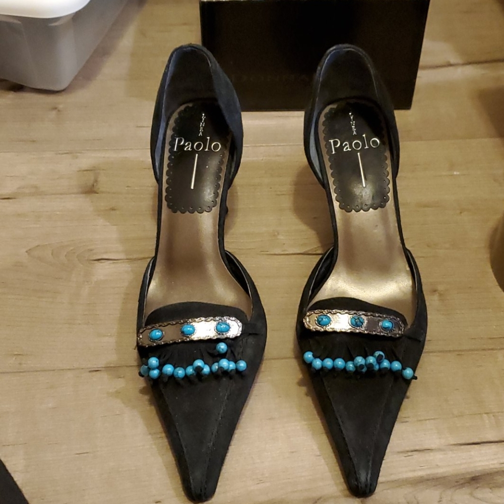 Linea Paolo suede pumps with blue beads